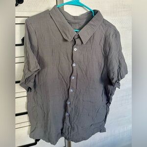 Women's Crinkled Button-Front Blouse - Gray